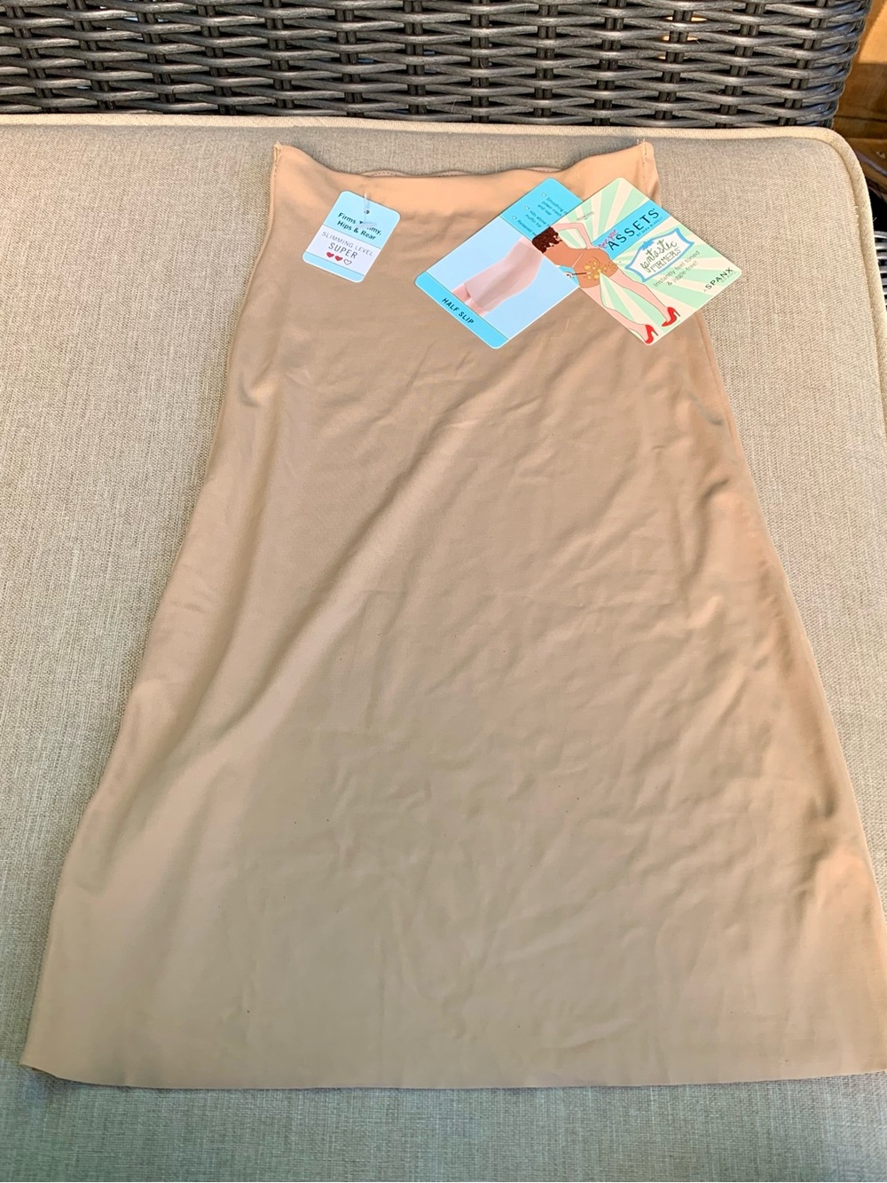 ASSETS by Sara Blakely Nude Seamless Half Slip